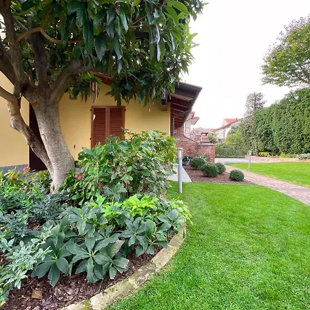 Entire With Private Garden Near Milan And - Free Parking - Family Friendly Apartamento