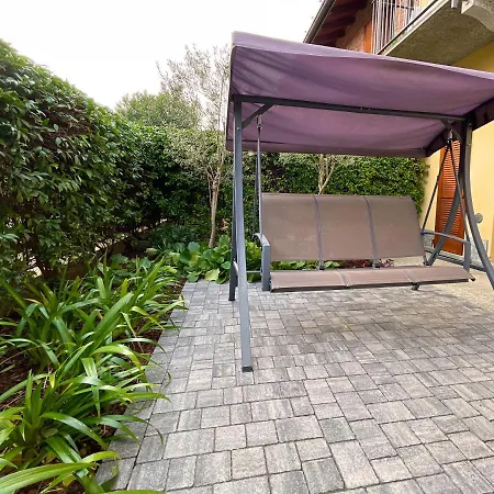 Entire With Private Garden Near Milan And - Free Parking - Family Friendly Apartamento *