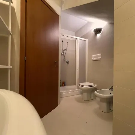 Entire With Private Garden Near Milan And - Free Parking - Family Friendly Appartamento Seregno